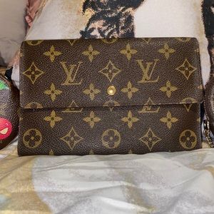 Louis Vuitton XL trifold wallet